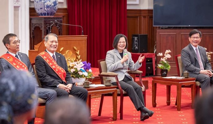 總統接見112年「鳳凰獎」楷模得獎人