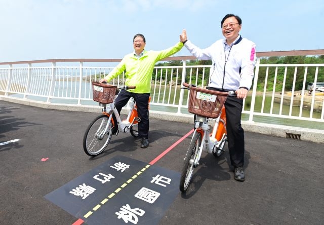 一秒到新竹！雙新自行車道跨橋工程完工  張市長：串連桃竹海岸觀光