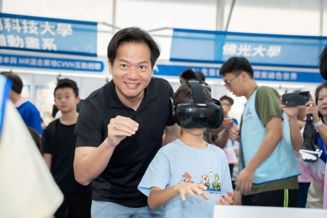 竹市主辦第65屆全國科展圓滿落幕 邱臣遠代理市長慰勉師生與志工 感謝付出與努力