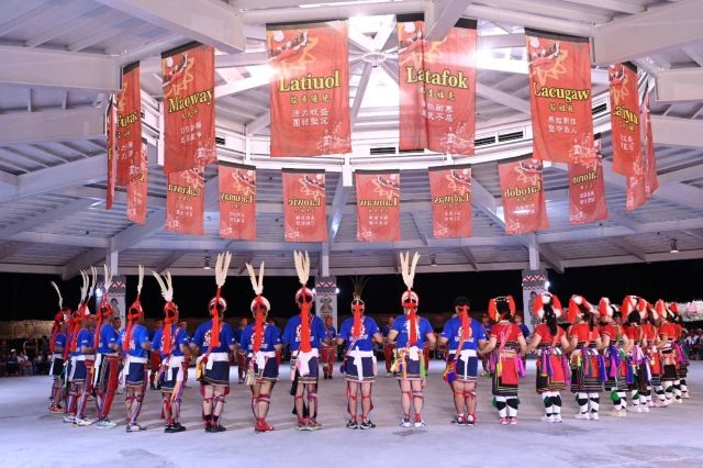 花蓮部落豐年祭登場。 花蓮部落豐年祭登場。