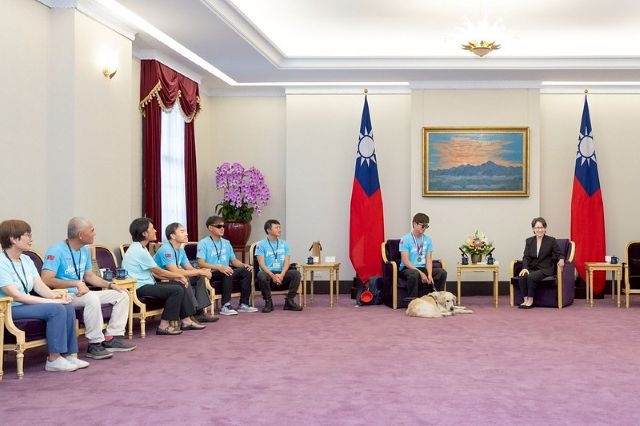 副總統接見「Taiwan Home Run台灣盲人棒球隊」並相互交流。 副總統接見「Taiwan Home Run台灣盲人棒球隊」並相互交流。