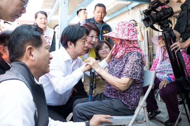 總統赴臺南關心災區復原及房舍修繕進度　盼提升南部縣市面對氣候變遷挑戰的能力與韌性