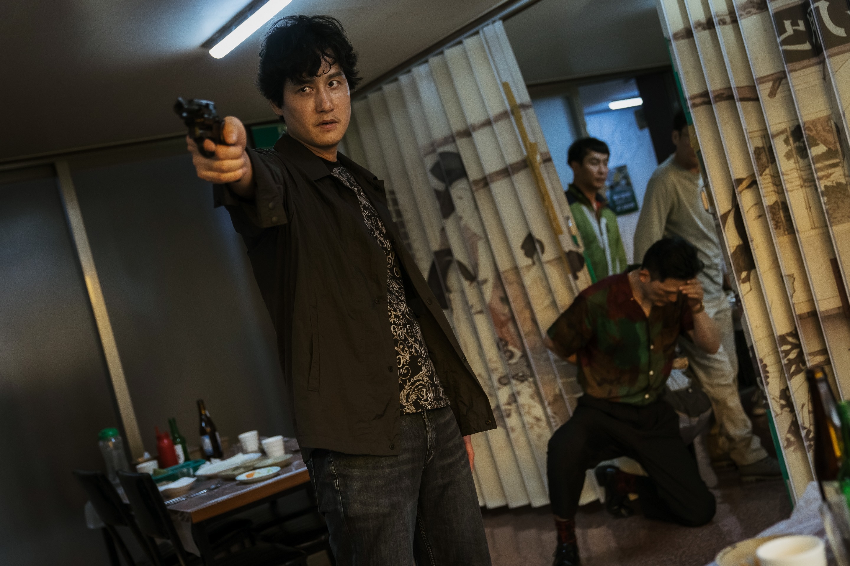 《苦盡柑來遇見你》朴海俊不斷翻轉颯爽飆戲(可樂電影提供) 《苦盡柑來遇見你》朴海俊不斷翻轉颯爽飆戲(可樂電影提供)