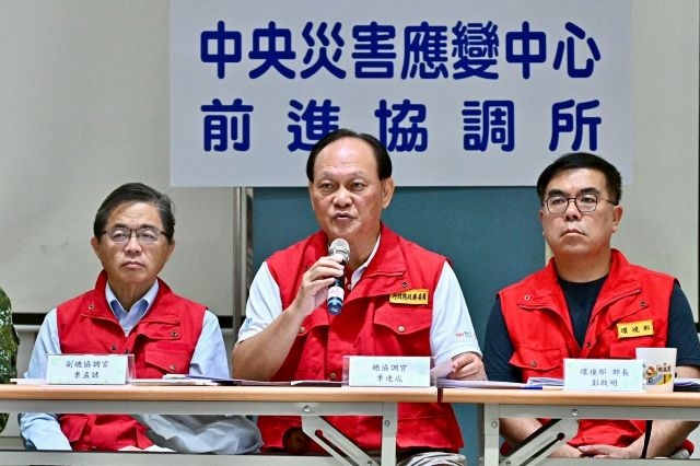 季總協調官：加速側溝清理、強化校園復建  讓學生和居民早日恢復正常生活