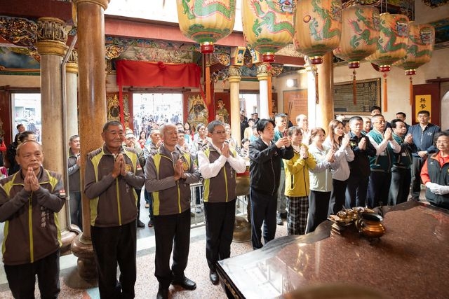 總統赴雲林參香 盼落實各項政策照顧各行各業 期許國人團結拚經濟、守護臺灣