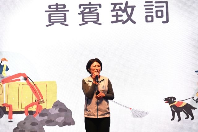 饒慶鈴:感謝臺東超人光榮歸隊。 饒慶鈴:感謝臺東超人光榮歸隊。