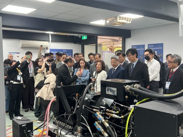 打造臺灣電動車產業人才國家隊 教育部補助臺科大「智慧電動車產業人才及技術培育基地」揭牌