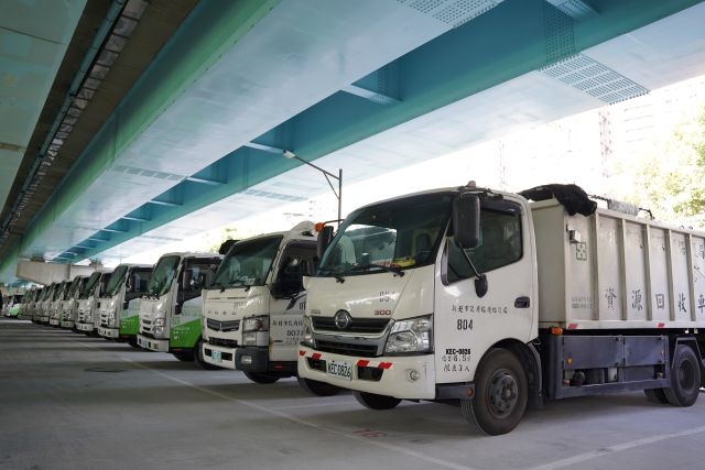 萬「馬」齊心守市容! 侯友宜春節慰勉清潔隊員 感謝城市英雄辛勞