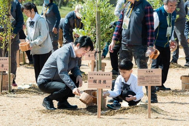 總統出席植樹節活動　宣布推動「都市林」為國家級調適計畫　創造更美好永續的家園