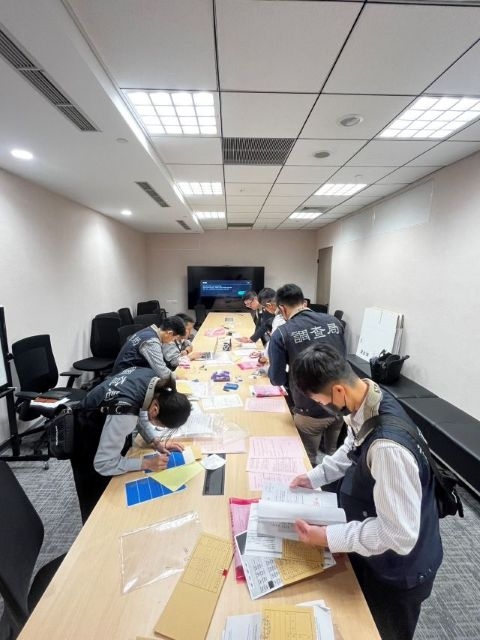 搜索扣押現場三。 搜索扣押現場三。