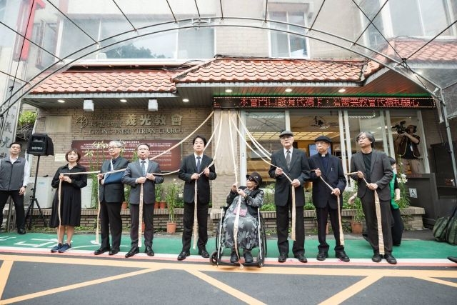 總統出席義光教會轉型正義場址揭牌　強調正視歷史、記取傷痛　追求人權與正義　守護民主與自由