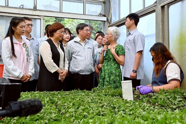 視察彰化田尾花卉產區 卓揆：四大策略全力發展彰化花卉產業 協助花農進軍國際市場