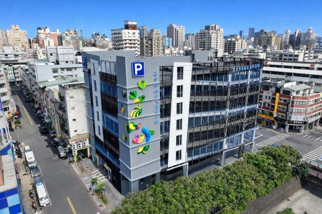 台中國家歌劇院前最美停車場！交通局打造藝術結合科技的停車新地標