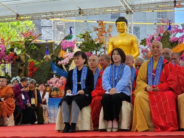 內政部長劉世芳出席全球各宗教慶祝佛陀聖誕浴佛大典——臺灣宗教多元共榮是最美的面貌