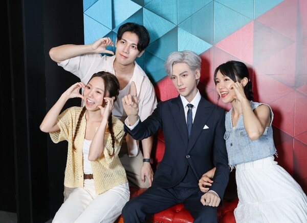 兩大中國內地演藝及唱作巨星 正式登陸香港杜莎夫人蠟像館