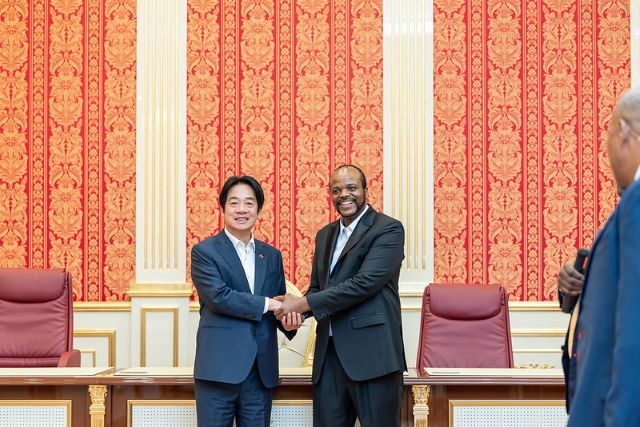 總統參觀國際會議中心　與史王共同見證臺史攜手共榮成果