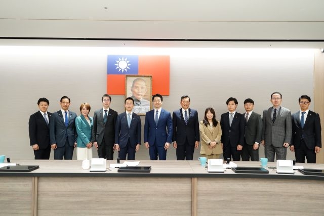 蔣萬安市長接見日本自民黨青年局訪團 聚焦 AI 治理與半導體韌性 倡議建立青年對接機制