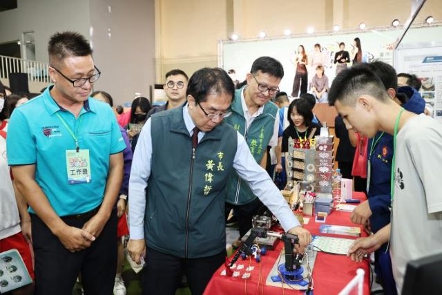 台南市2026技職博覽會開幕  黃偉哲肯定技職教育培育產業人才