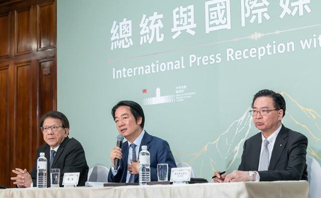 總統與國際媒體茶敘 盼世界更了解民主、自由、堅定、繁榮的民主臺灣