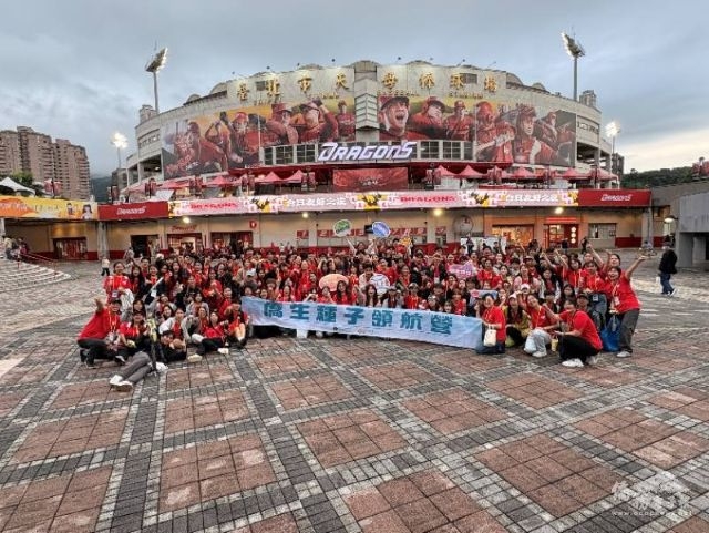 觀賞棒前比賽是本次活動亮點。 觀賞棒前比賽是本次活動亮點。
