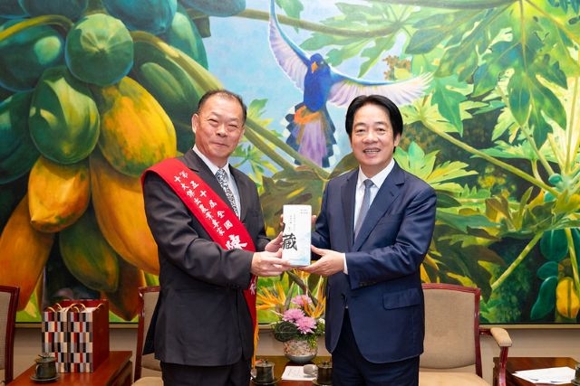 總統肯定全國十大傑出農業專家貢獻　盼攜手讓臺灣農業「立足臺灣、布局全球、行銷全世界」