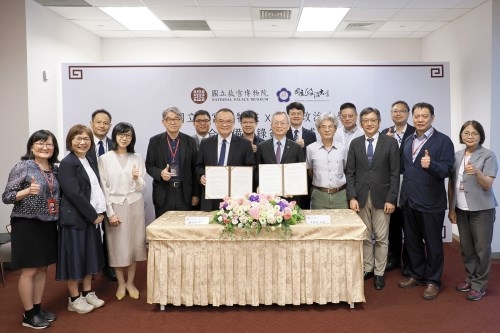 故宮攜手政治大學續簽合作備忘錄。 故宮攜手政治大學續簽合作備忘錄。