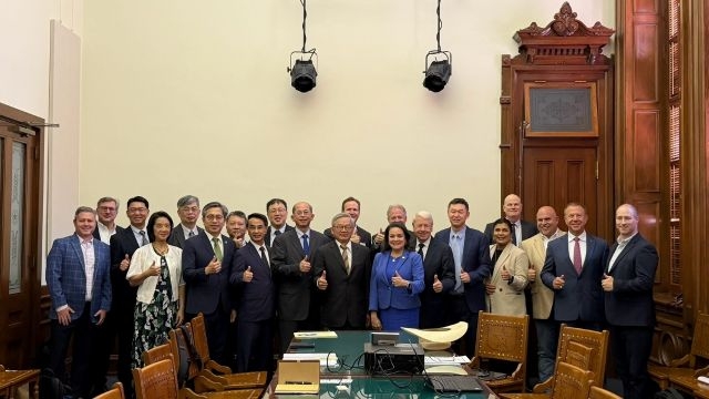 國科會主委率團訪德州，拓展半導體與太空科技合作