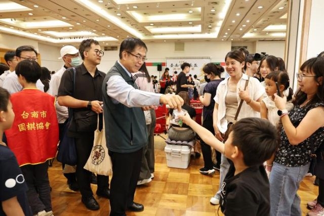 議長盃圍棋錦標賽睽違10年復辦 黃偉哲勉勵棋手發揮實力、以棋益智