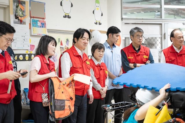 總統視導「115年國家防災日─各級學校及幼兒園地震避難掩護演練」。 總統視導「115年國家防災日─各級學校及幼兒園地震避難掩護演練」。